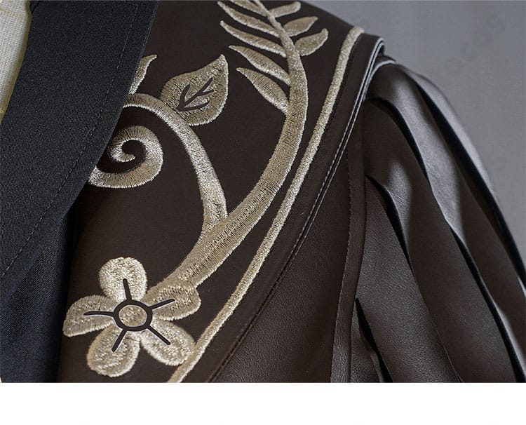 第五人格 バーメイド ブラックローズ 肩・袖の装飾ディテール。エッジの装飾と縁取りの表情を強調。