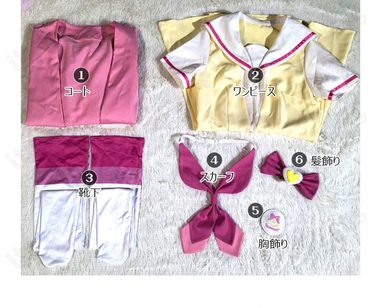 セット内容の一式画像。コート、ワンピース、スカーフ、胸飾り、靴下、髪飾りが揃っていることを示す。