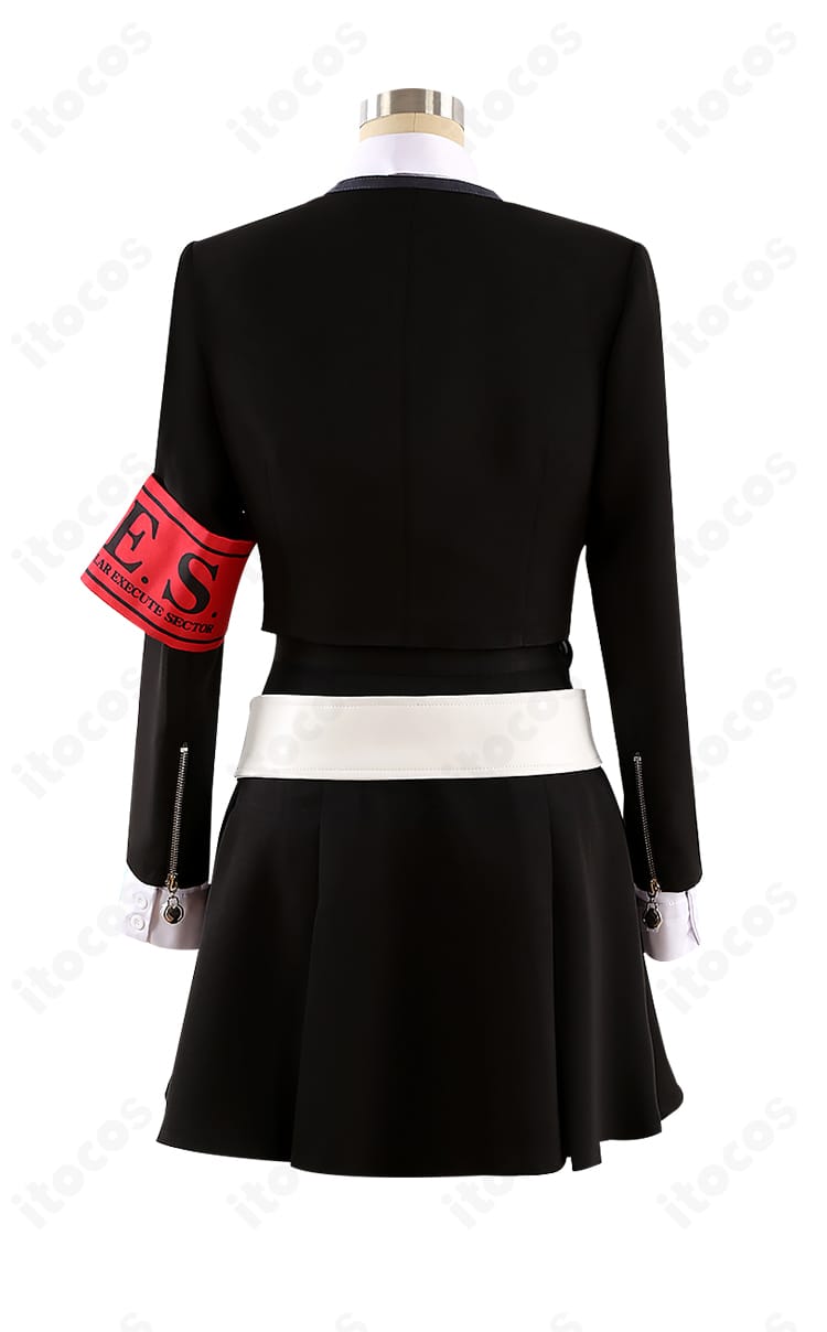 汐見琴音（ハム子）コスプレ背面。月光館学園制服ジャケットの背中のダーツと裾ライン、スカートのフレア感。