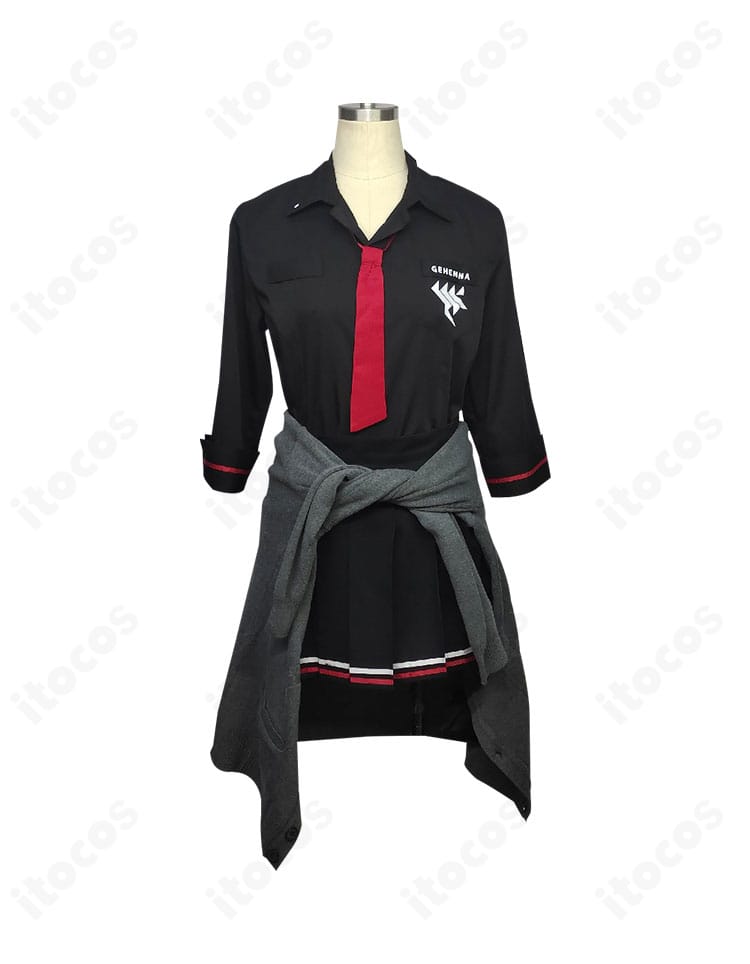 旗見エリカ コスプレ衣装の正面。シャツ・ネクタイ・スカートのバランスと再現ディテール。