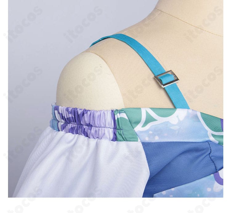 肩から袖にかけての装飾ディテール。滑らかなラインとアクセントの配置