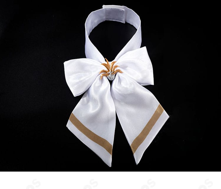 リボン装飾のアップ。華やかで可憐な印象を与える結び目の造形。