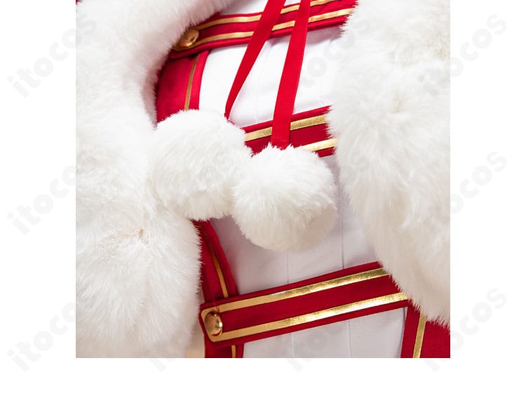 C.C. サンタ衣装の前身頃デザイン詳細。胸飾りとトップスの切り替え位置を解説。