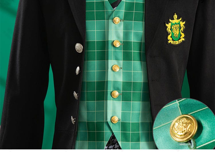 衣襟の縫製と形状ディテール。精巧な仕上がりで上品な印象に。