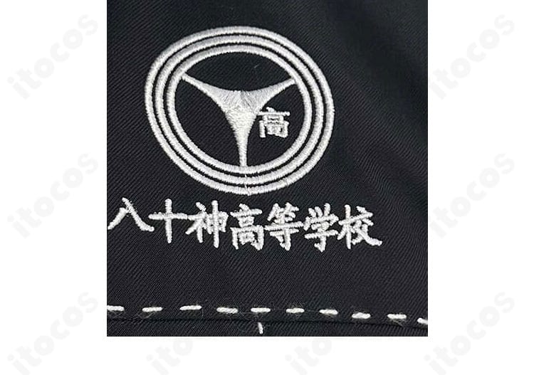 BLAZBLUEテイストを感じる図案装飾の近接。白ステッチとメタル調アクセントの質感を再現。