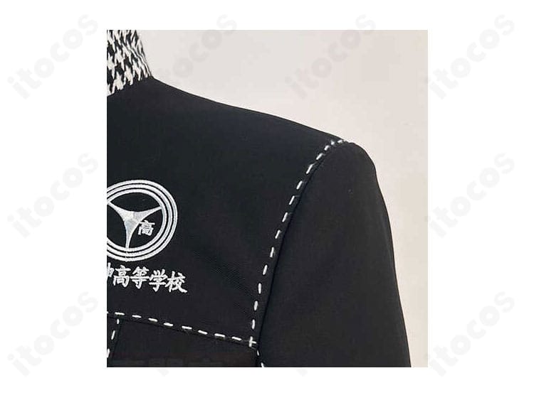 鳴上悠 衣装の肩部分ディテール。肩章風ステッチと袖付けの縫製をクローズアップ。