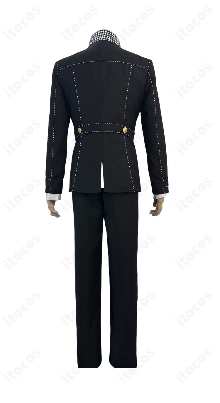 鳴上悠 コスプレ衣装の背面。背中心のラインと裾の広がり、肩回りの可動量を確認できる画像。