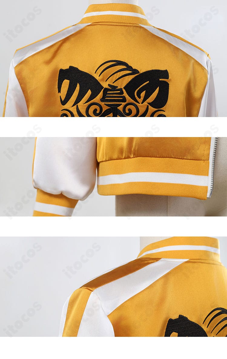 WIND BREAKER スカジャンの背面と肩袖ディテール。背中モチーフと肩周りの刺繍配置を示した拡大画像