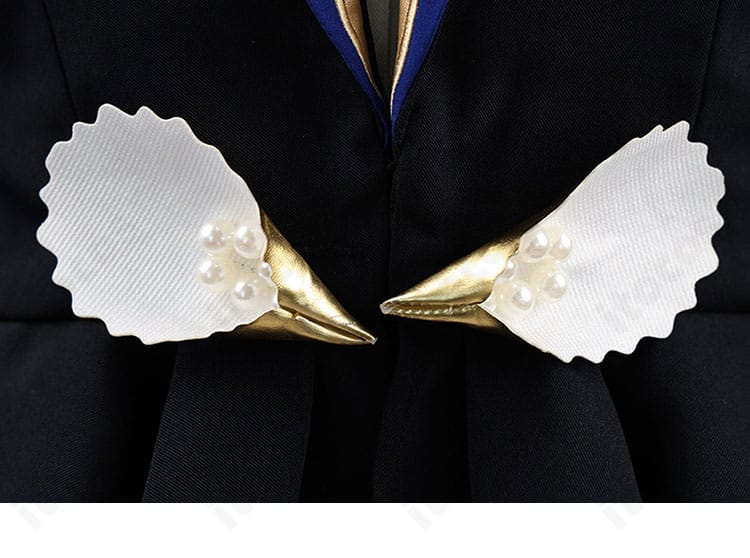 黒執事 シエル コスプレ衣装のウエスト周りディテール。ベルト風装飾とレイヤー構成で立体感を強調。