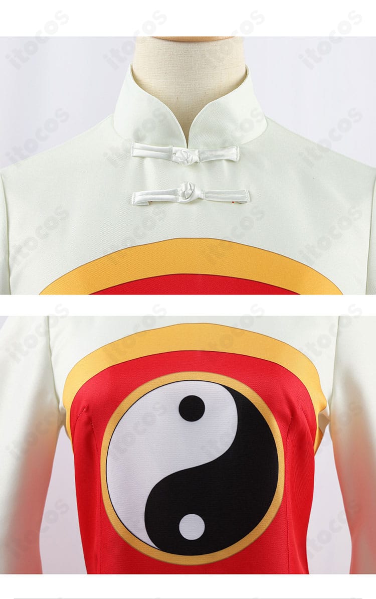 李苺鈴コスプレ衣装の襟元と胸元ディテール。太極模様の精巧な刺繍の質感をクローズアップ。