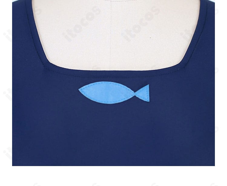 スイレン衣装の襟装飾と留め具の近接画像