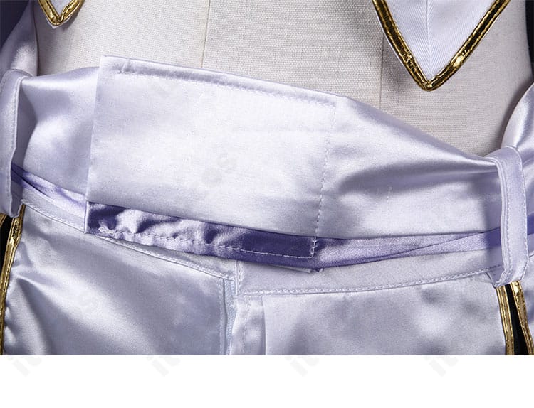 シュエン衣装のショートパンツ装飾。エッジの効いたデザインとステッチが特徴のディテール。