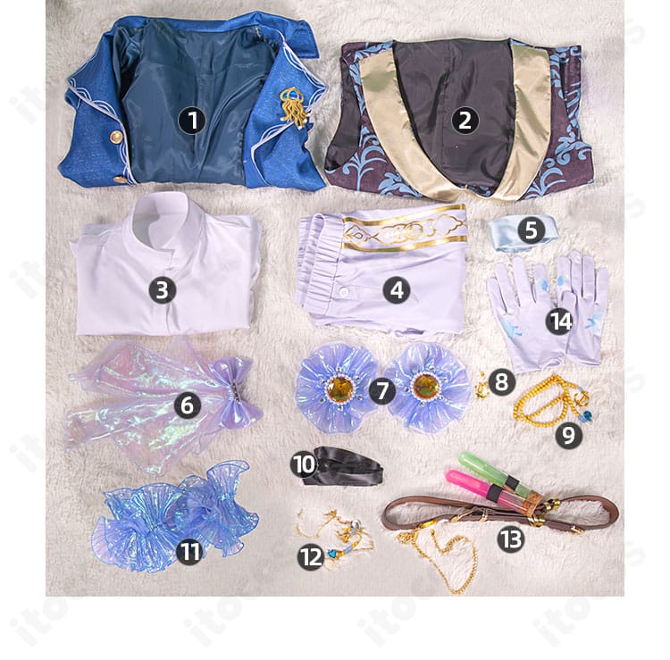 セット内容一式の展示画像。コート、ベスト、シャツ、ズボン、スカーフ等の13点が揃った構成