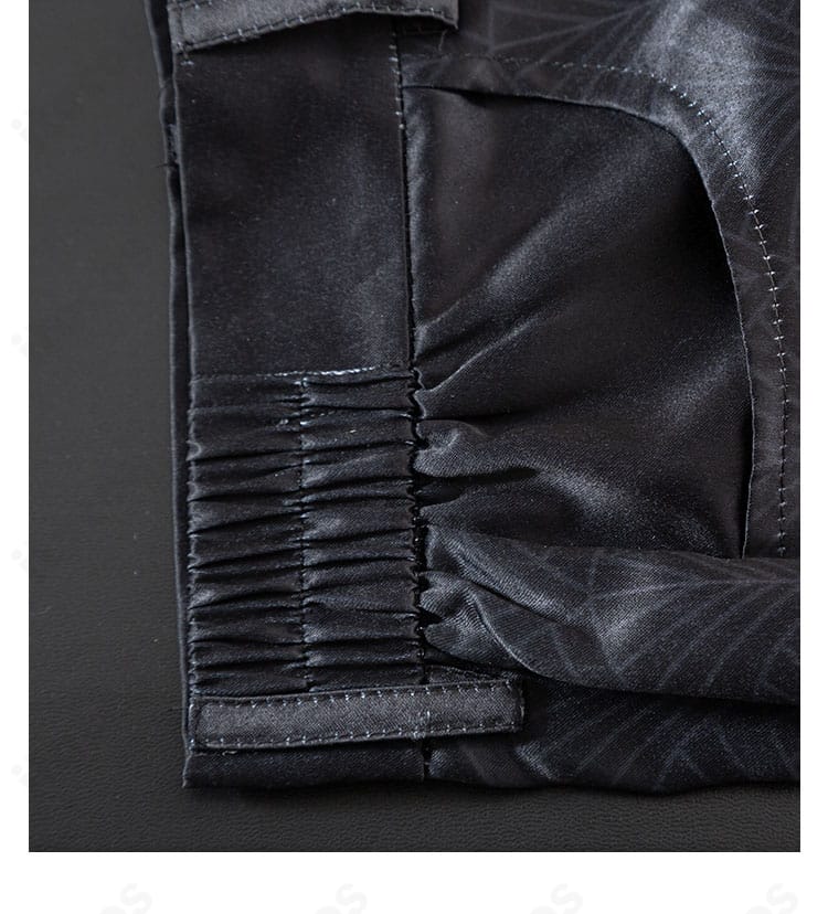 納棺師（イソップ・カール）記憶の騎コスプレ ズボンのディテールとフィット感