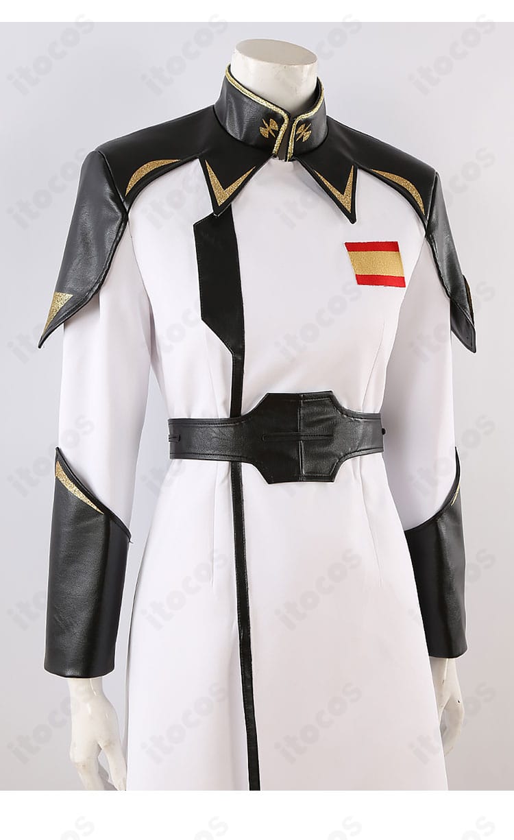 イザーク・ジュール軍服コスの装飾ディテール。胸元のバッジや刺繍がフォーマル感を引き立てる。