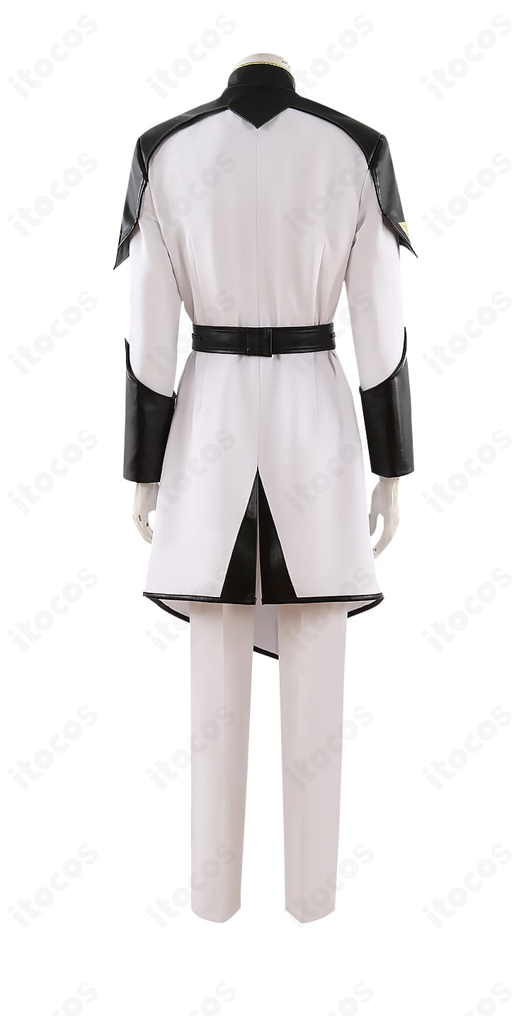 イザーク・ジュール軍服コスの背面全景。ヨークや背中心のラインがシャープに見える設計。