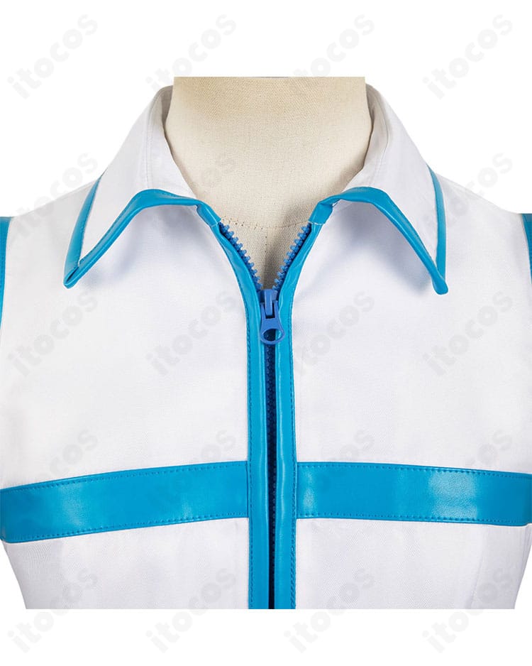 ルーシィ・ハートフィリア衣装の襟元装飾アップ。精緻な刺繍が表情と華やかさを強調。