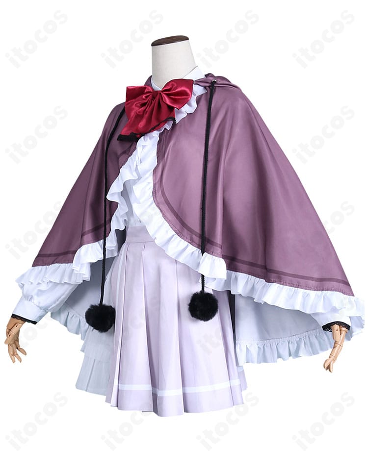 ねり衣装の左側面。胸元リボンとスカートのディテール、シルエットの広がりが分かる角度。