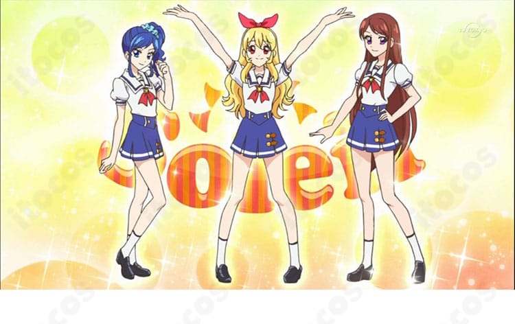 アイカツ！星宮いちご・霧矢あおいの夏制服コスプレ衣装を着用した役柄イメージ。キャラクターの配色と雰囲気を忠実に再現。