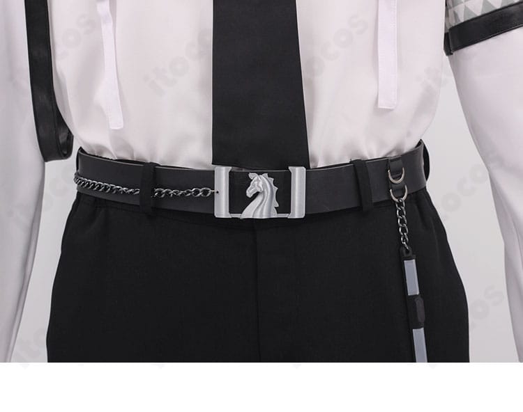 恋と深空 セイヤ コスプレ衣装のウエストベルト。質感の良い金具でシルエットを引き締める。