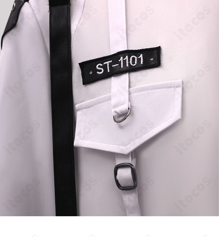 恋と深空 セイヤ コスプレ衣装の胸前番号ディテール。作品設定に準じたマーキングを精密表現。