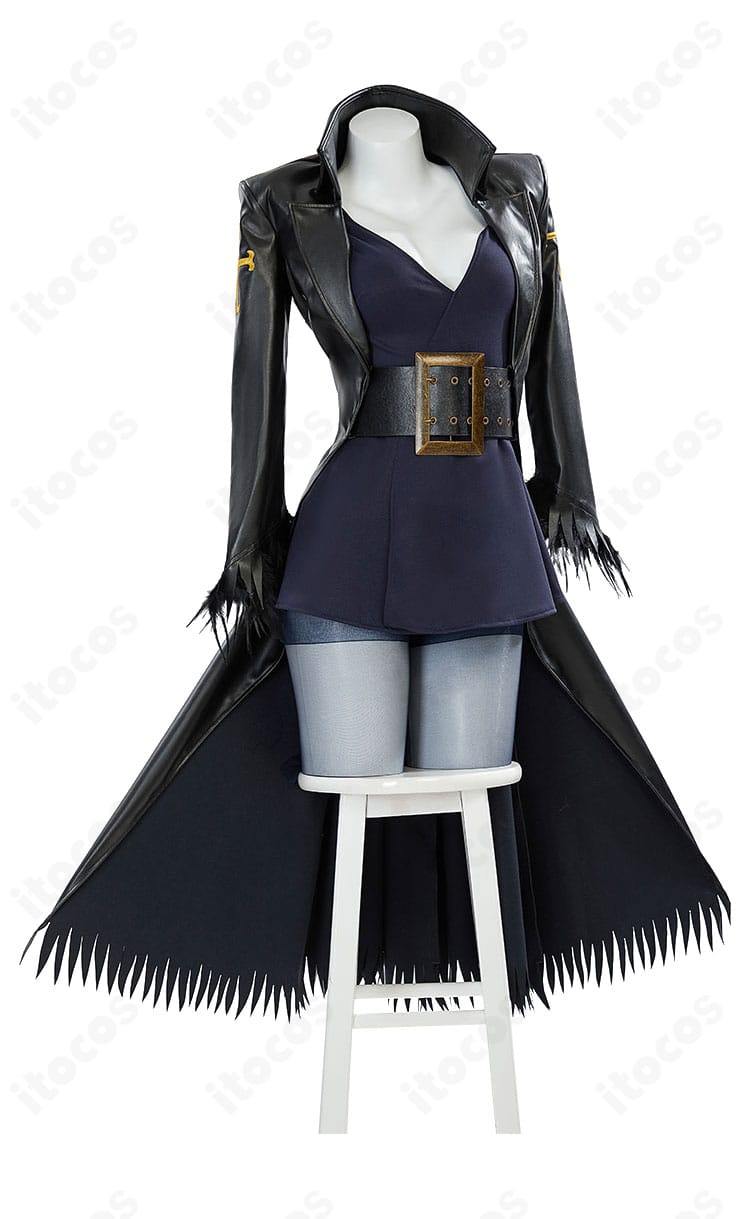 ONE PIECE ニコ・ロビン衣装 サイドビュー。体のラインを美しく見せるコートの落ち感とワンピースの形状