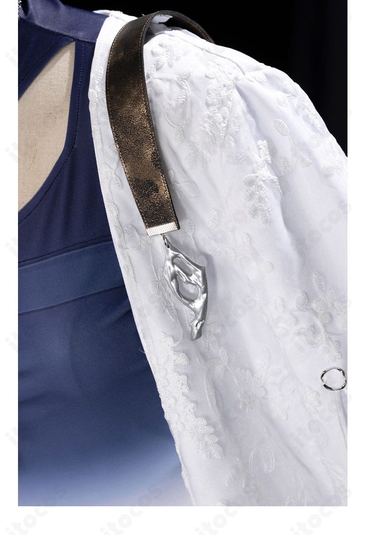 肩帯装飾のディテール。バックルとステッチの仕上げを強調した接写