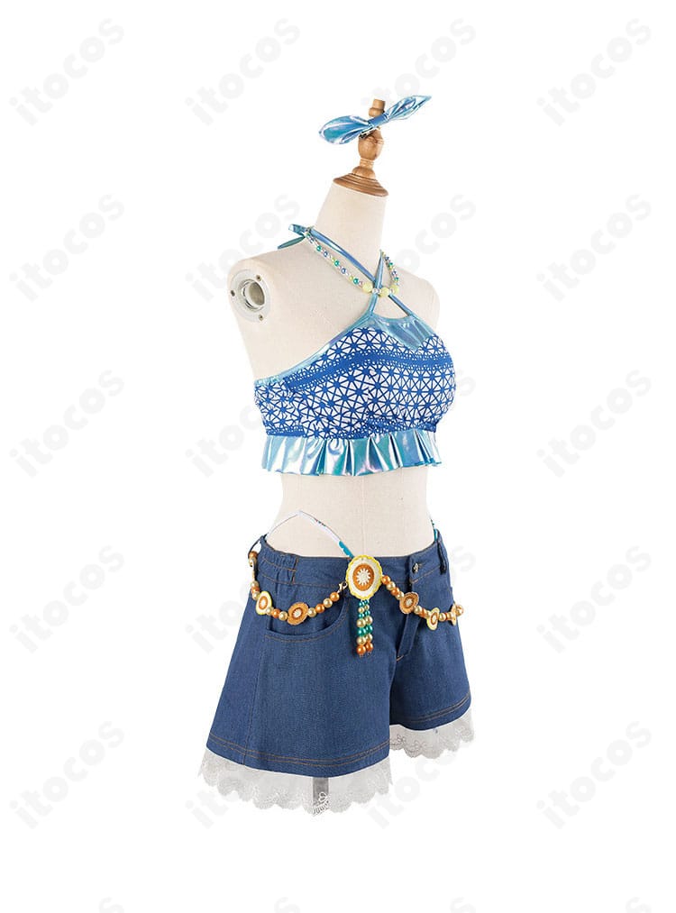 インナー側面ディテール。腕周りの可動域とフィット感を確認できる写真。