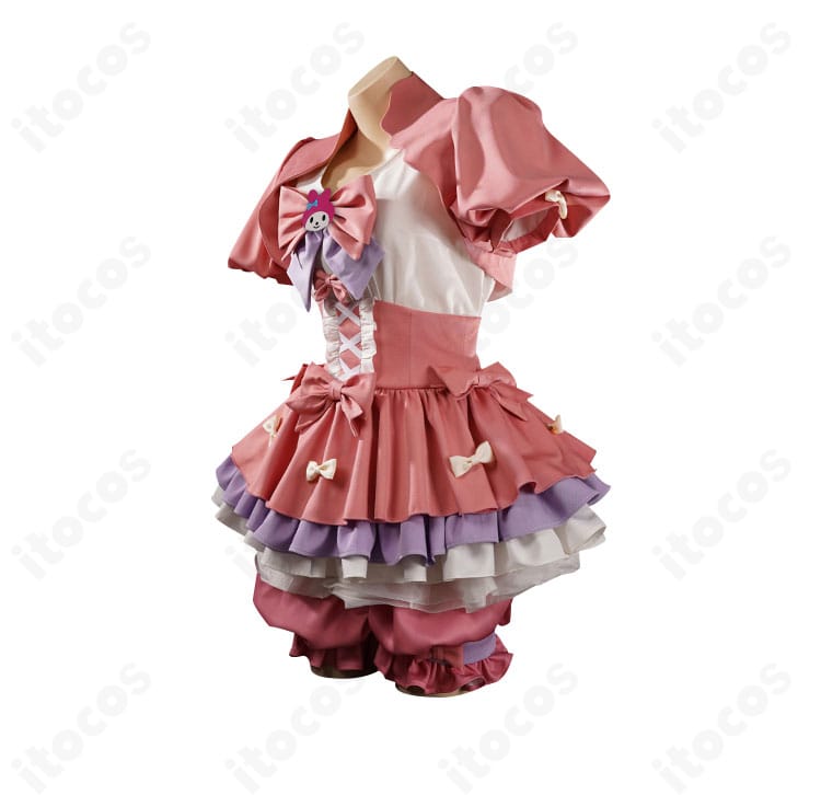 リリー・バリエル コラボ衣装の側面シルエット（スカートの広がりとレッグカバー）