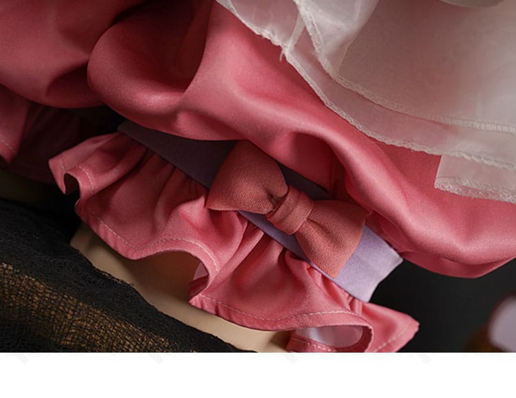 ショートパンツの蝶結び装飾ディテール（ウエスト周りの意匠）