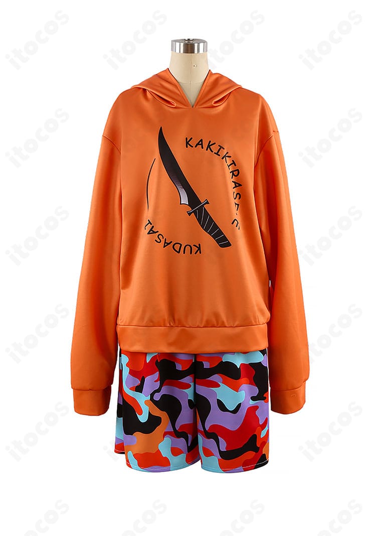 正面全身：湊大瀬コスプレ衣装のトップスと半ズボンのシルエット、襟元や前立てのディテールがわかる商品画像。