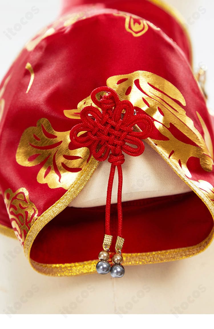 春麗コスプレ衣装 袖口装飾のアップ。縁取りと意匠が衣装全体の完成度を高める様子。