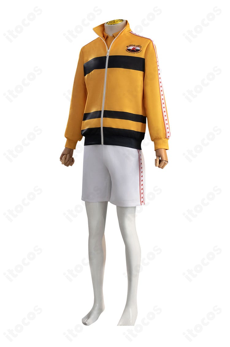 ショートパンツの側面ラインと装飾のクローズアップ