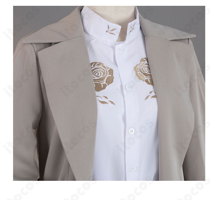 太宰治コスプレ衣装の襟元ディテール。刺繍や装飾ステッチ、前立て周りの仕立てを近接で表示。