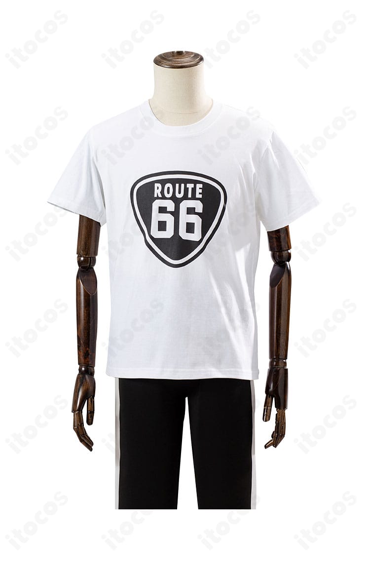 兎耳山丁子コスプレ衣装のTシャツ前面ディテール（首元とプリントの質感）