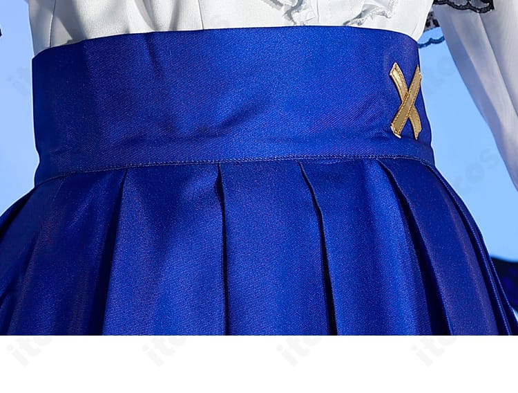 エリーラ・ペンドラ衣装の腰部装飾クローズアップ。豪華な装飾パーツの重なりと存在感。