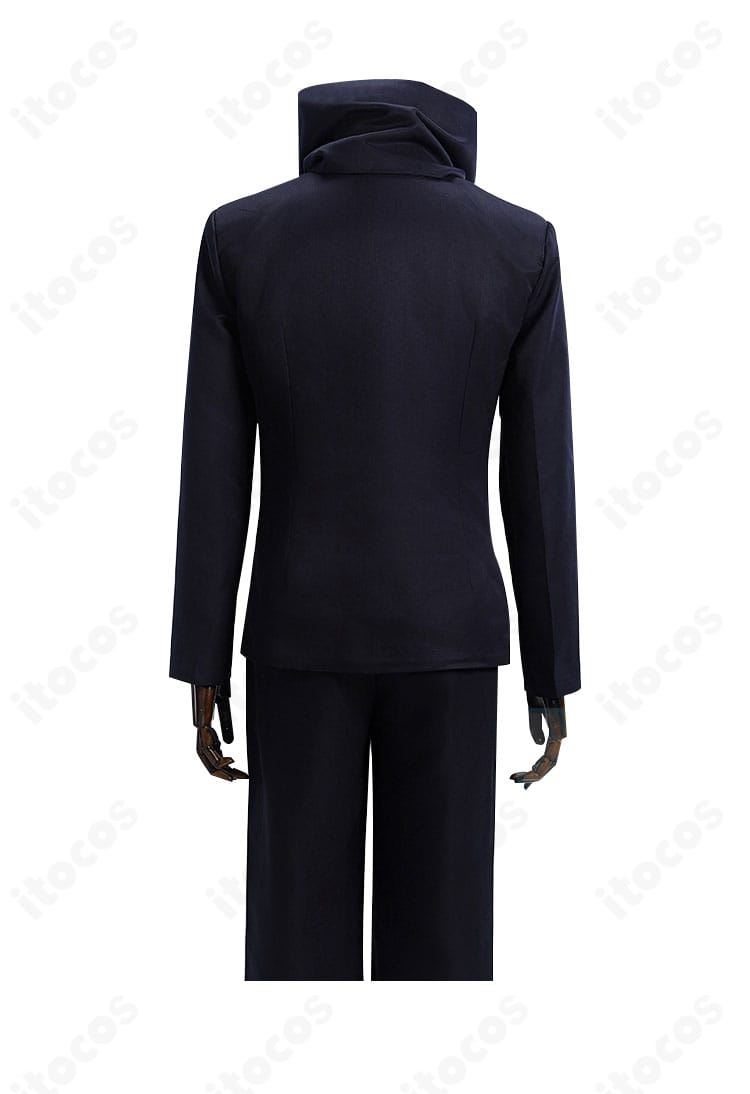 呪術廻戦 狗巻棘コスプレ背面。背面の縫製ラインとスヌードの落ち感・ボリュームが伝わるカット。