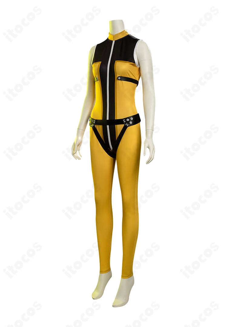 錫切夢子コスプレ衣装の側面。体に沿うラインと可動域を意識したカッティングを確認できる角度