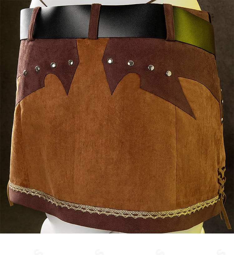 ティファ ウェスタンガイド姿コスプレ スカート背面の装飾ディテール