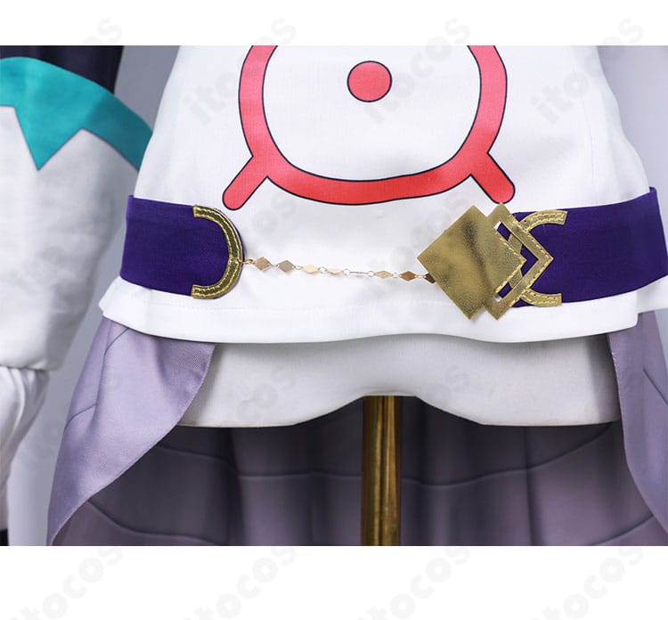 転生したらスライムだった件 シズエ・イザワ衣装の腰まわり装飾ディテール。縁取りと刺繍、アクセントパーツの質感が分かる接写。