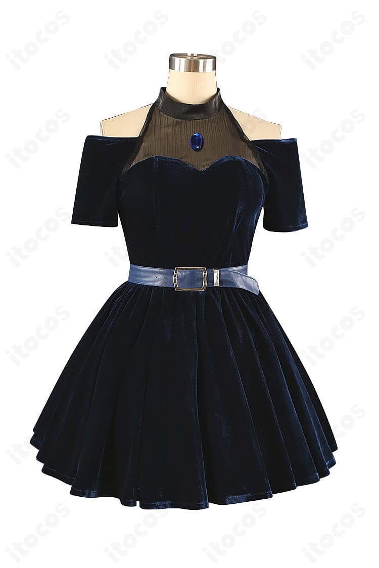 正面全身画像。ミジ（MIZI）コスプレ衣装のフロントデザインとフィット感を確認できます。