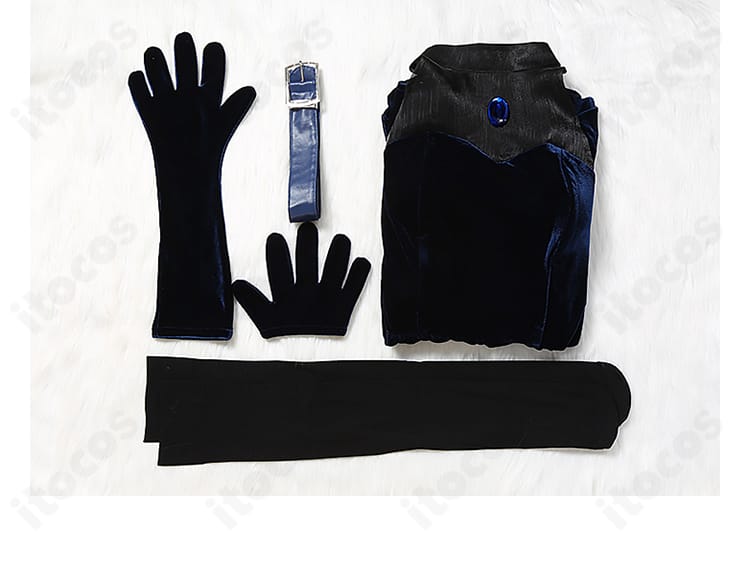 セット内容一覧。ワンピース、宝石、ベルト、手袋、靴下の同梱アイテムを明示。