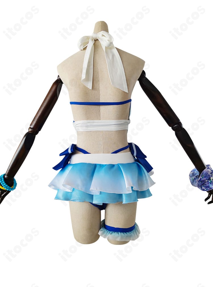 ラブライブ！絢瀬絵里 くじ引き堂 μ's 水着コスプレの背面。バックシルエットと装飾の配置、ラインの美しさが伝わる画像。