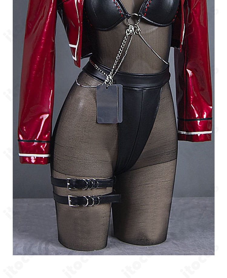 勝利の女神：NIKKE ボリューム 衣装の装飾パーツ詳細。小物の造形と仕上げの丁寧さを伝えるクローズアップ。