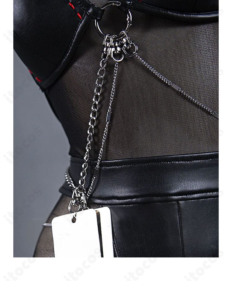 勝利の女神：NIKKE ボリューム 衣装の腰部チェーン装飾。チェーン位置と動きによるアクセント効果が分かる一枚。