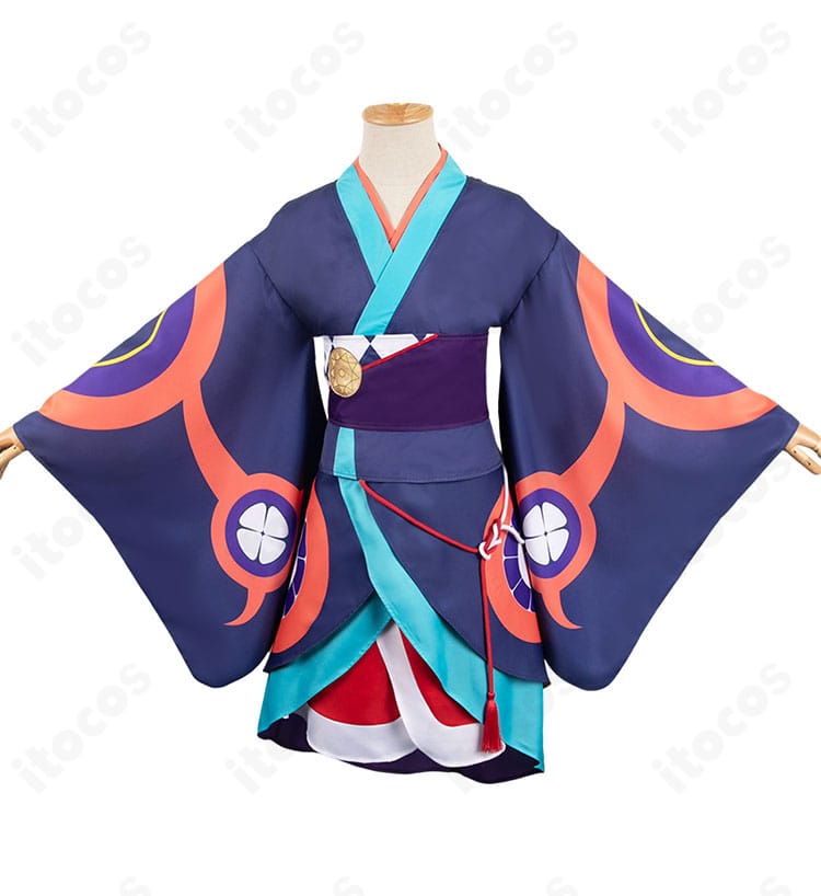 正面全身。劇場版モノノ怪の薬売りをイメージした着物の花模様と配色が分かる写真