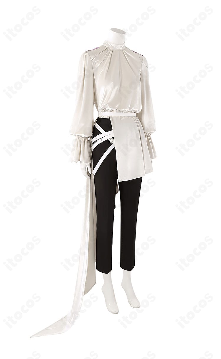 ALIEN STAGE ルカ コスプレ衣装のサイドビュー。トップスとズボンの直線的ライン、チェーンの落ち感を確認できる角度。