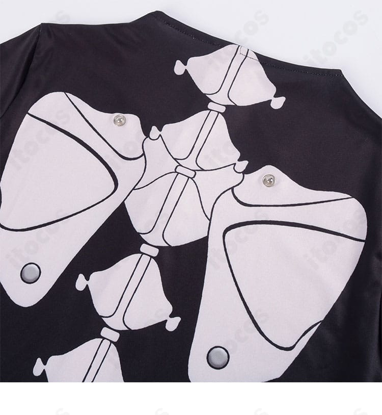 背面装飾のクローズアップ。隊員装備らしい雰囲気を強調。