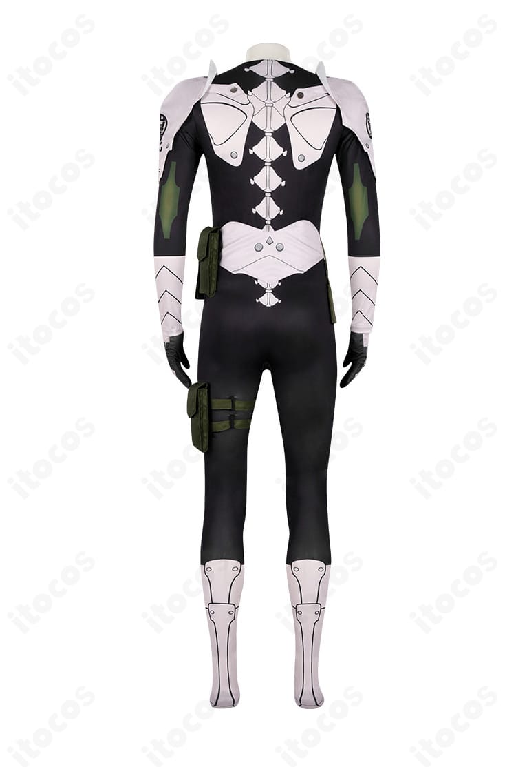 日比野カフカ隊員スーツの背面全景。背中ディテールと装飾配置が確認できる。