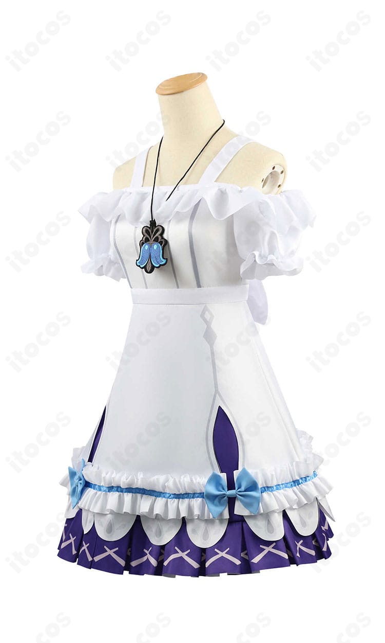 原神 クリーヴ コスプレ衣装の側面写真。スカートのボリューム感と装飾の立体感を確認できるサイドビュー。